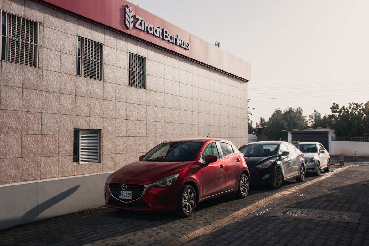Co to jest funkcja Auto Hold i jak działa?