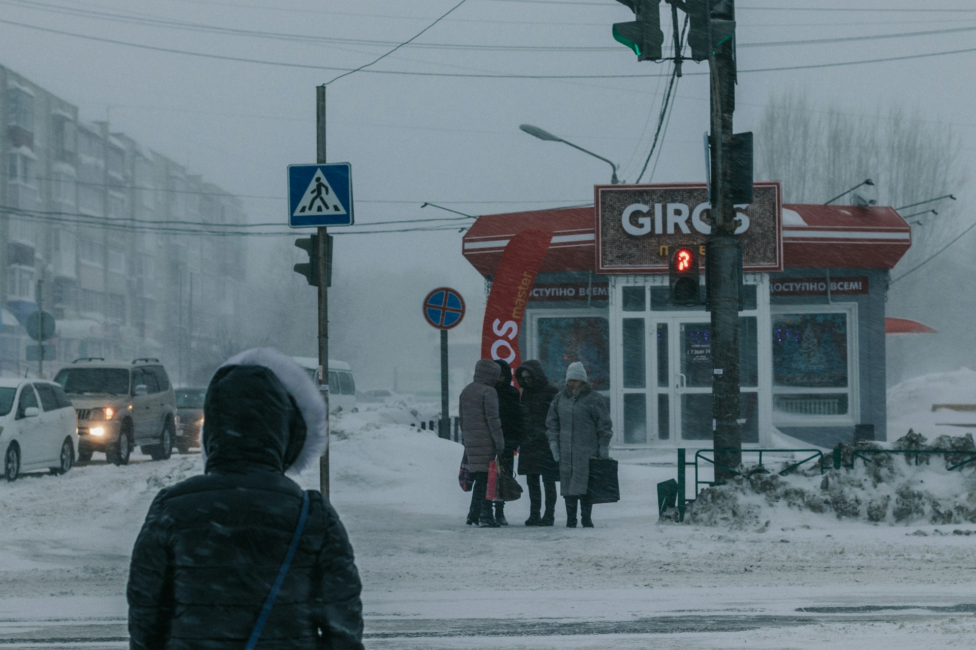 Kryzys paliwowy w Rosji — kolejki po benzynę w 78 regionach, tak działa "potęga naftowa"